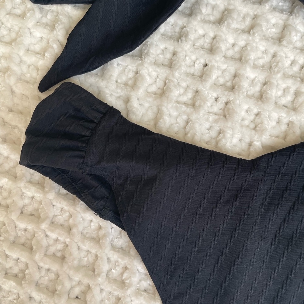Abercrombie & Fitch Black Bikini with Modern Silhouettes - Picture 9 of 13